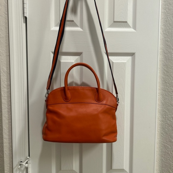 Longchamp Vibrant Orange Shoulder Bag with Dual-Tone Strap - Picture 2 of 6